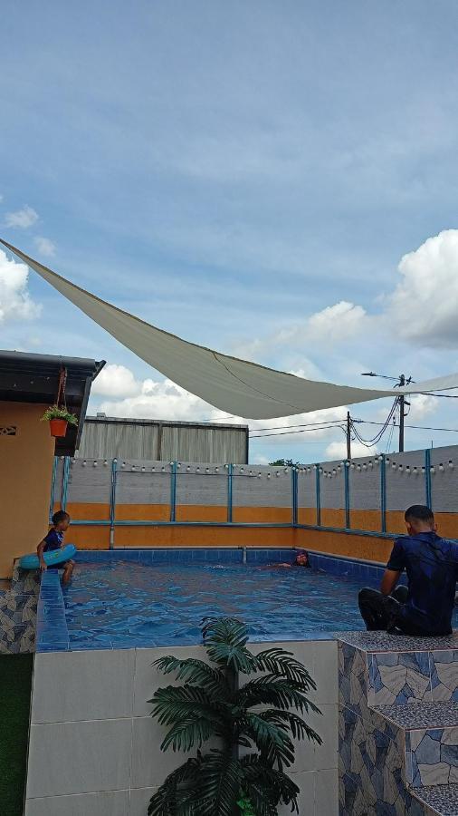 Ns Homestay Private Pool Tanah Merah  Luaran gambar